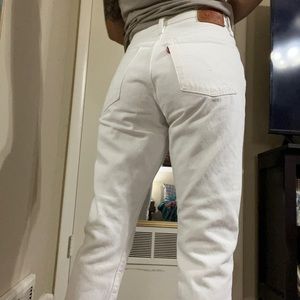 White Wedgie Fit Levi’s